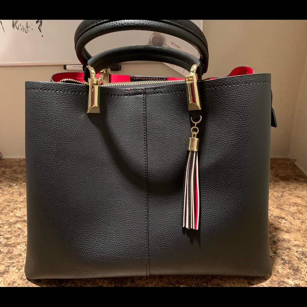 Women’s Black Purse